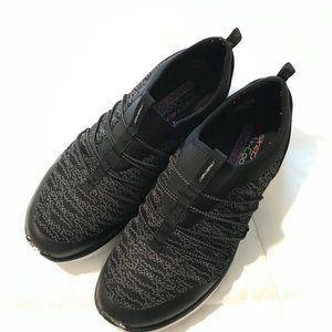 Skechers Air Cooled Memory Foam